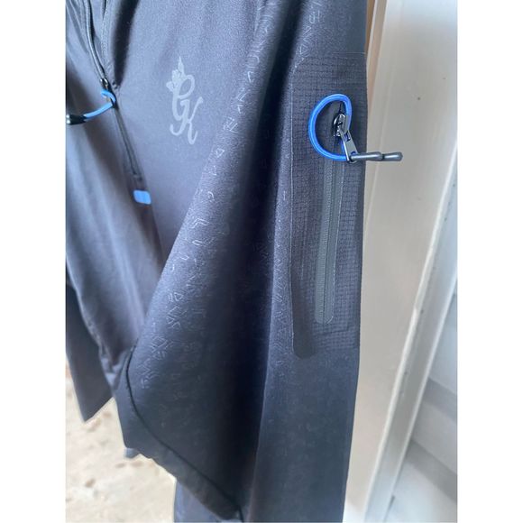 Gym King Debossed Energy 1/4 Zip Funnel Black Blue Contrast Pullover Sz Medium - Picture 11 of 13